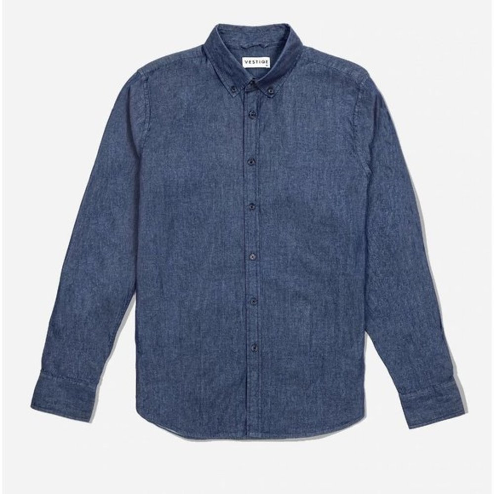 VESTIGE Classic Long Sleeve Denim Shirt - Small NWT
